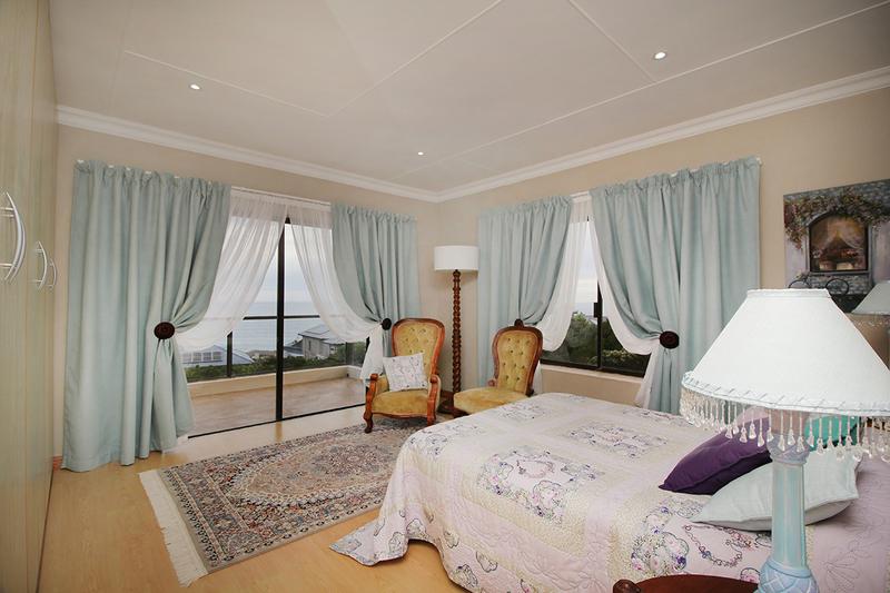 5 Bedroom Property for Sale in Village On Sea Western Cape